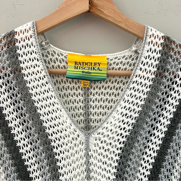 Crochet Striped Poncho Badgley Mischka Coverup Crochet One Size Boho Tassel - Picture 2 of 4